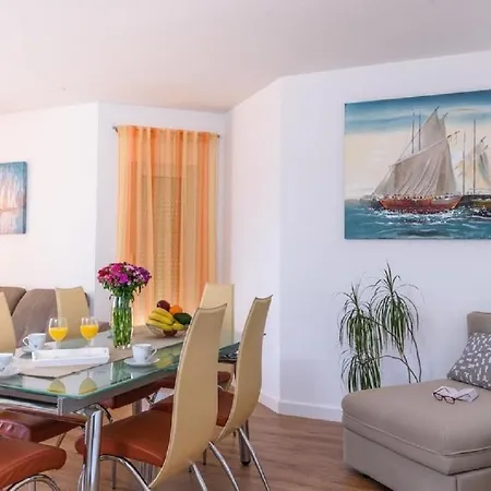 Apartment Masa - Modern Sea View